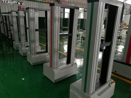 電子萬能拉力試驗機廠家車間