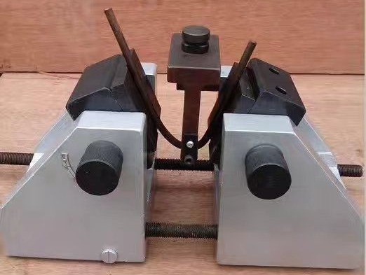 電子萬能材料試驗機夾具