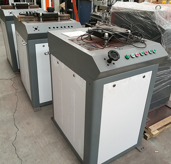 液壓萬能試驗機不及時更換液壓油帶來的后果