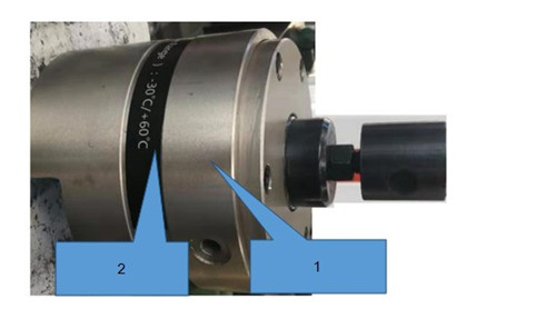 平推式夾具在電子萬能試驗機中的應(yīng)用