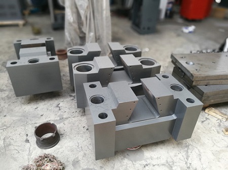 600KN電液伺服液壓萬能試驗機油缸防護工作是什么?